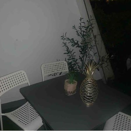 Appartement Cosy Climatise Proche Plage Ла Гранде-Моте Екстериор снимка